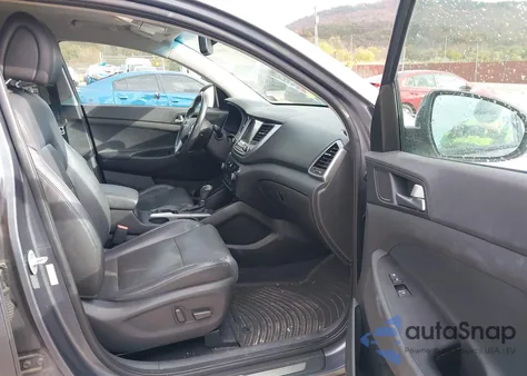 2016 Hyundai Tucson Limited z USA, uszkodzony, nr VIN KM8J3CA29GU159031